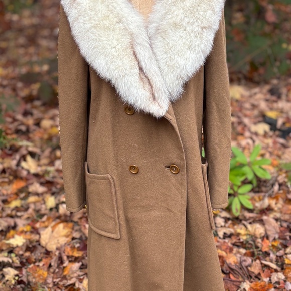 Saks Wool/Fur Coat - Picture 3 of 6